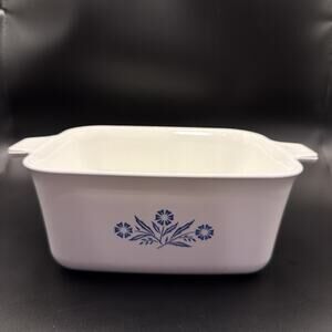 Vintage CORNING WARE BLUE CORNFLOWER Casserole Dish P-4-B 1 1/2 QT